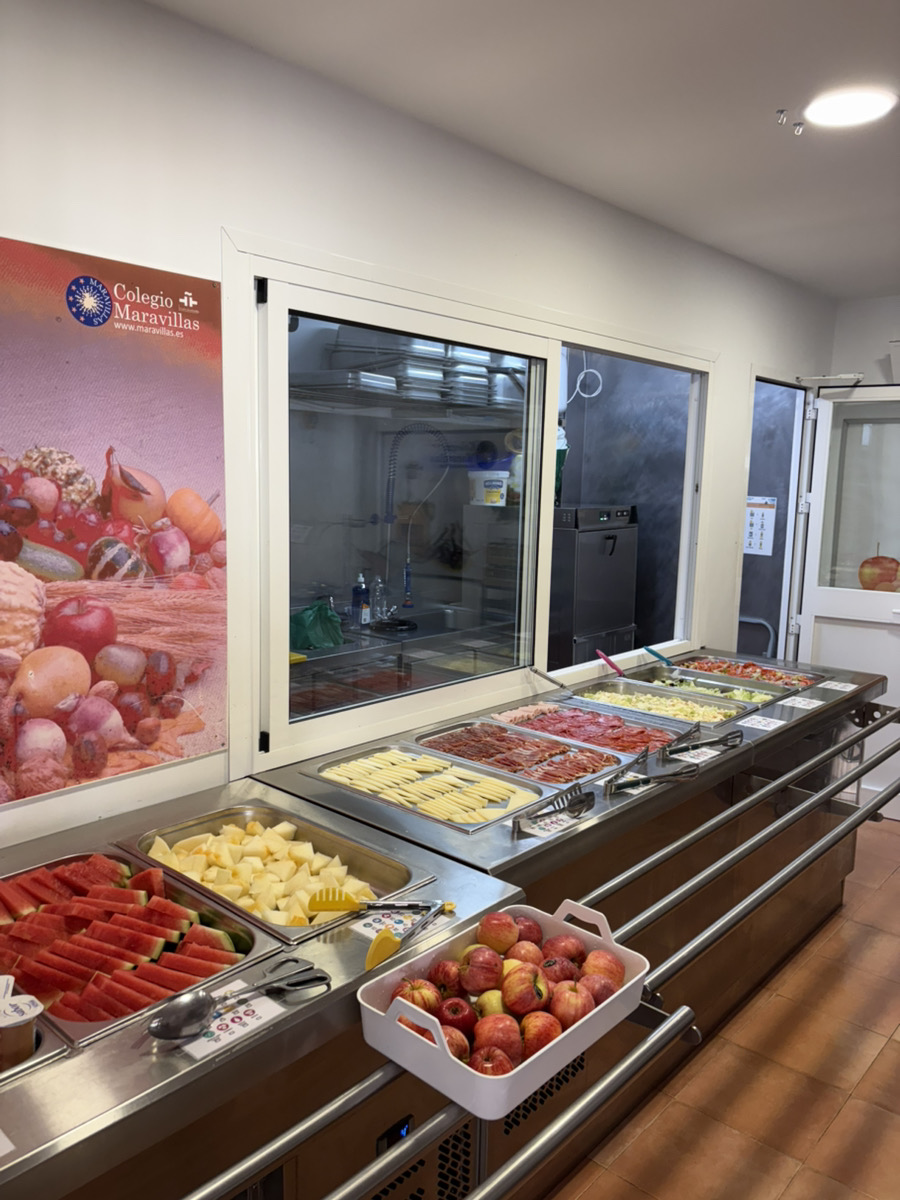 ランチビュッフェの風景