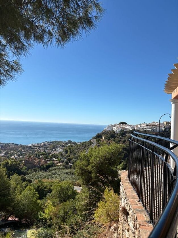 ローカルな街の様子